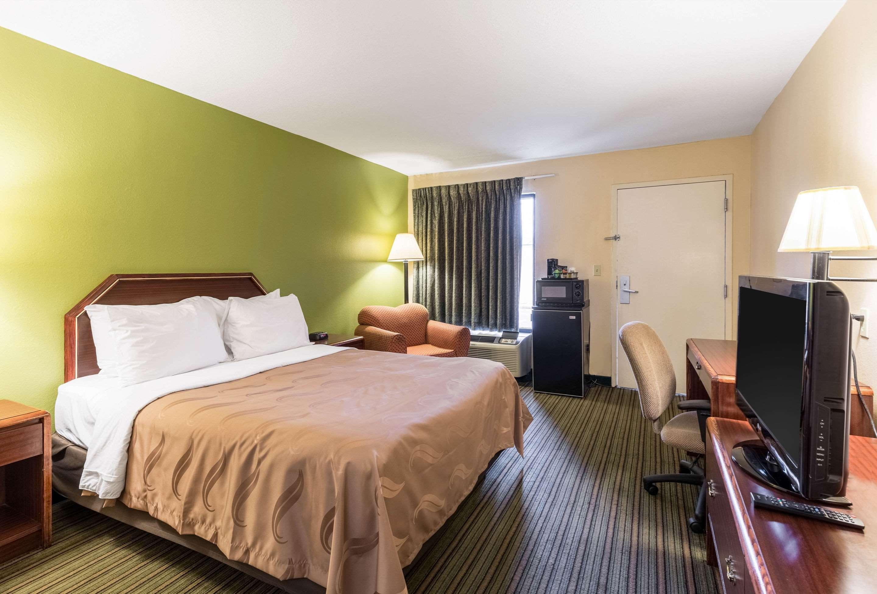 Quality Inn Alexandria Exterior foto