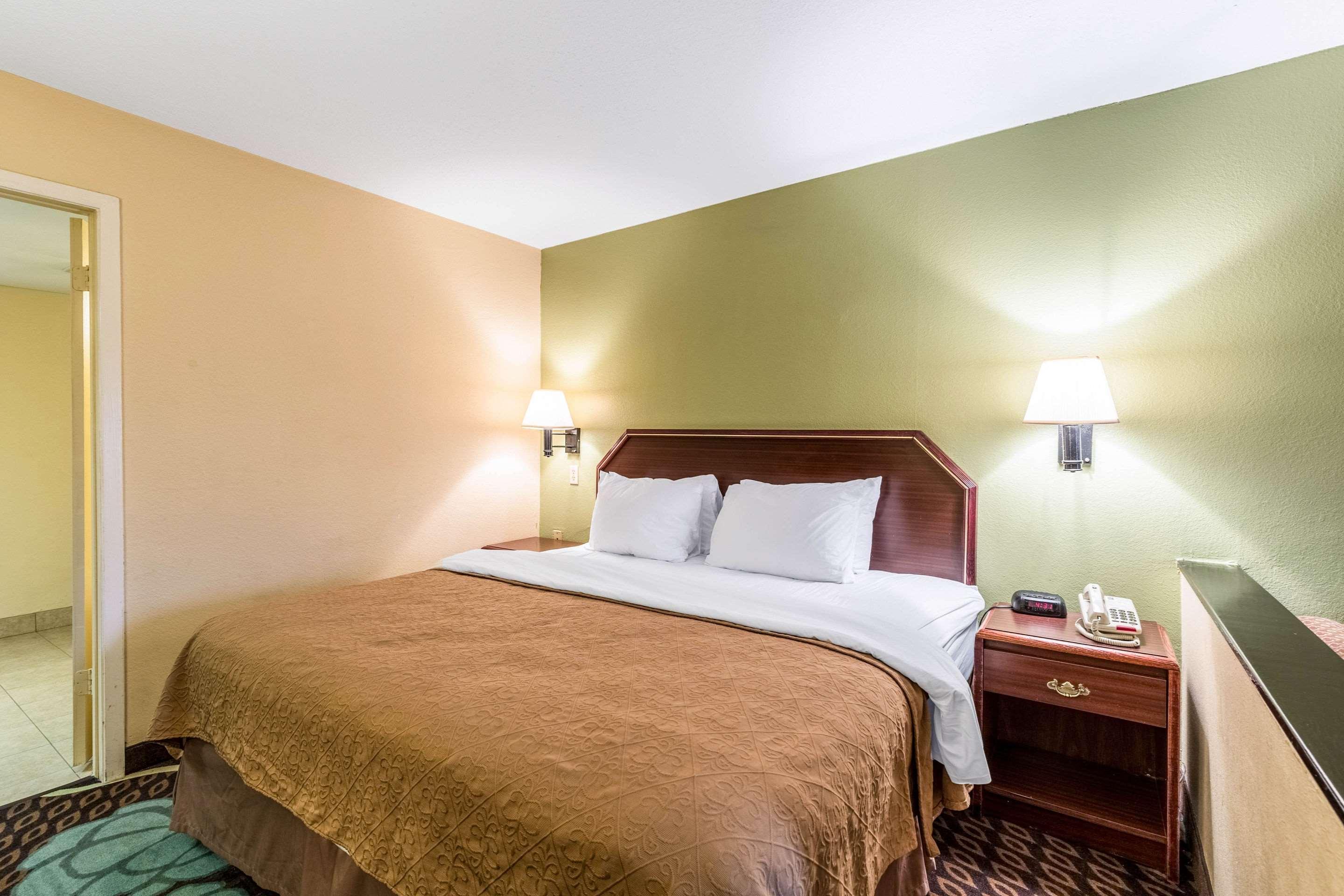 Quality Inn Alexandria Exterior foto