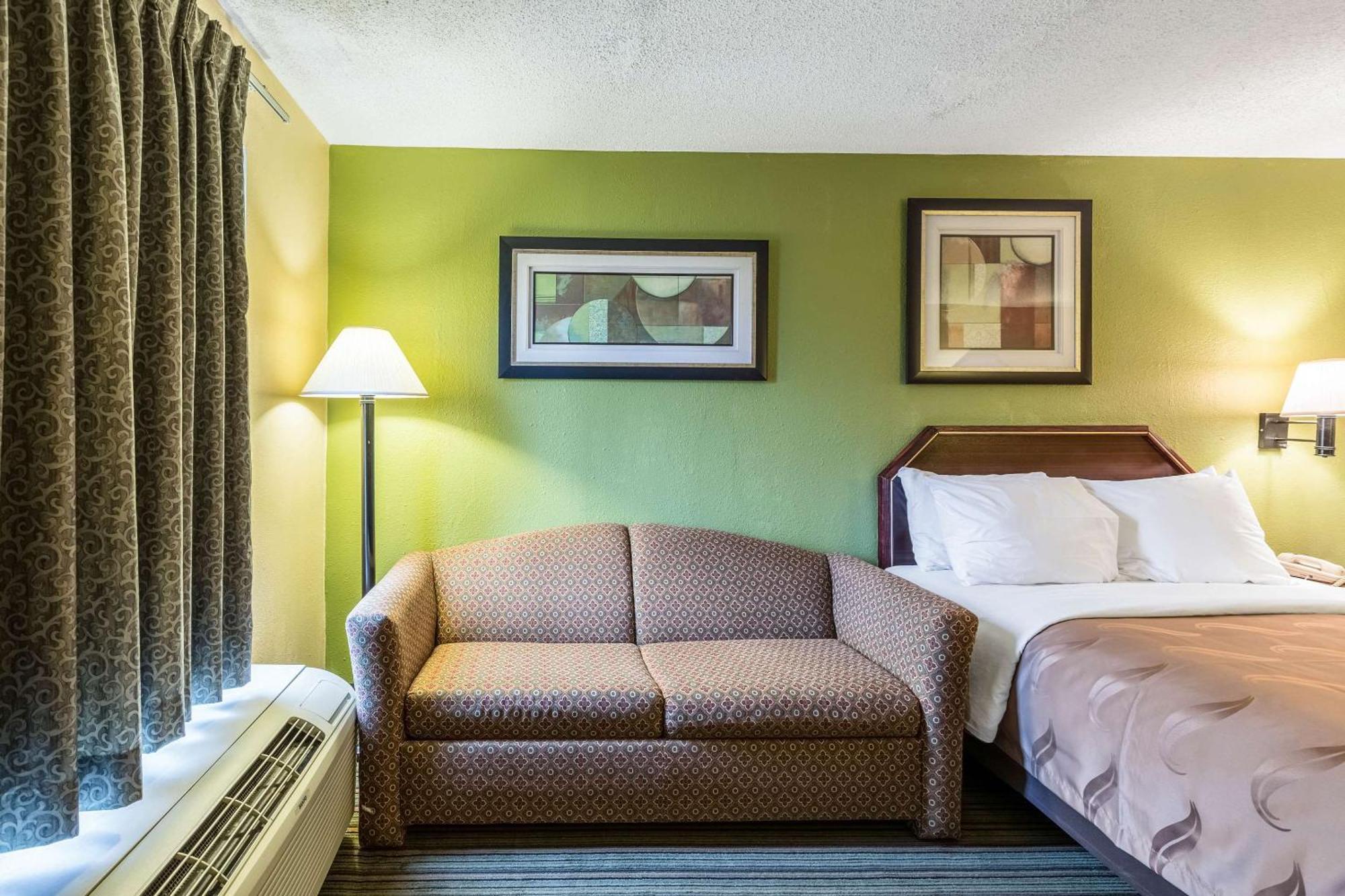 Quality Inn Alexandria Exterior foto
