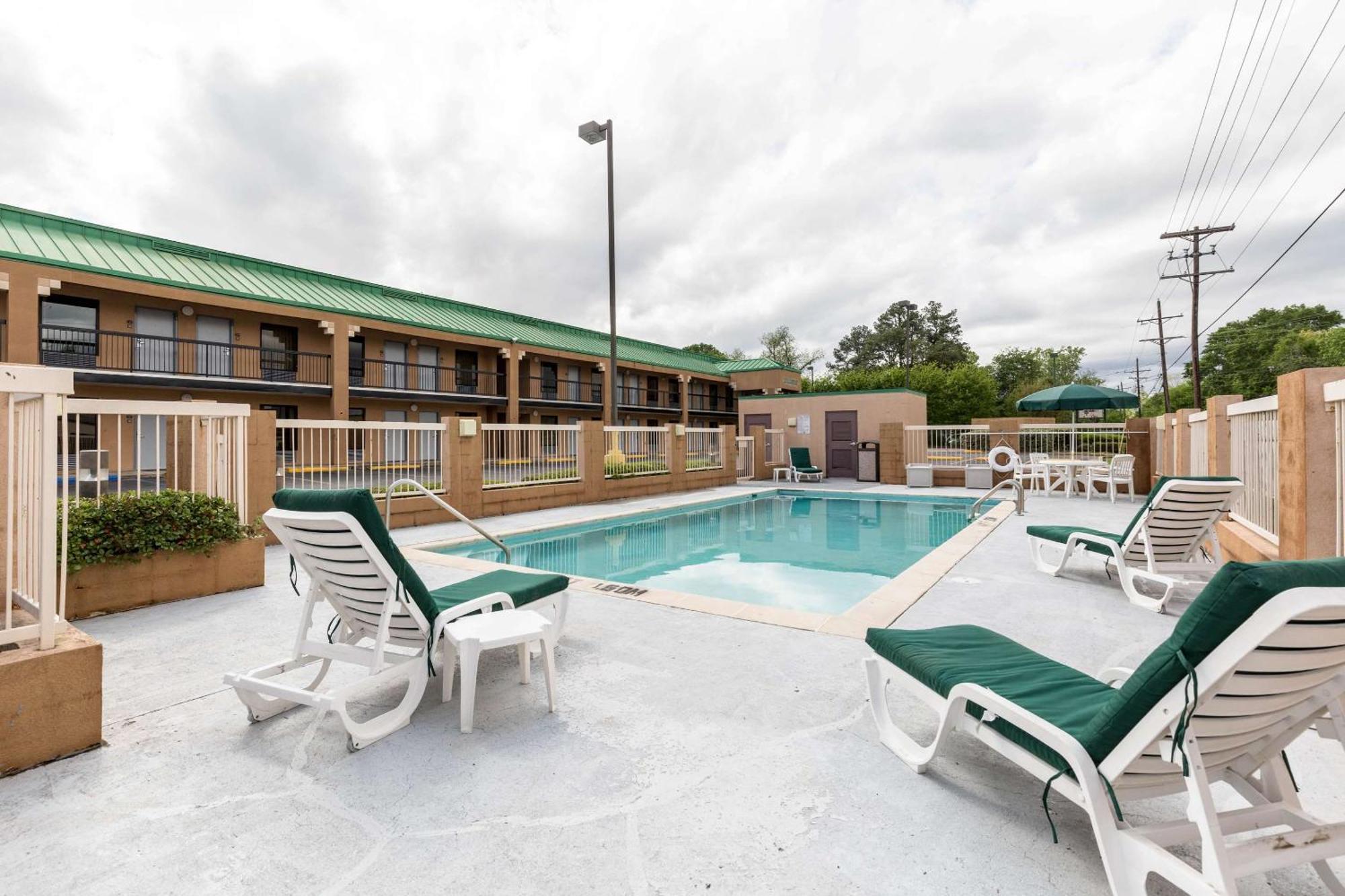Quality Inn Alexandria Exterior foto